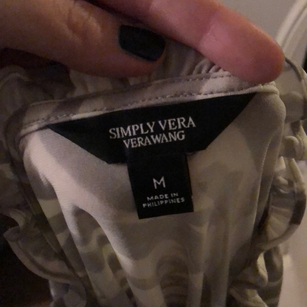 Vera Wang top - Picture 7 of 7